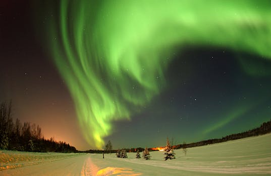 Article Image for Where and When to See the Northern Lights for the Best Experience