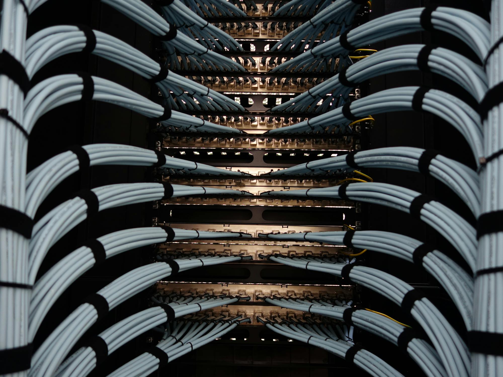 Article Image for Tools for Reducing Cloud Computing Expenses: Budget-Friendly IT Strategies