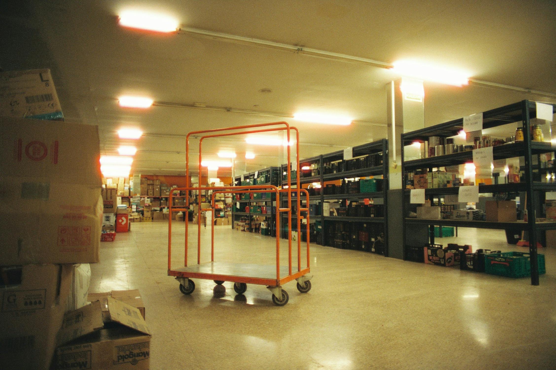 Article Image for Intelligent Sensors for Warehouse Management: Optimize Storage Efficiency