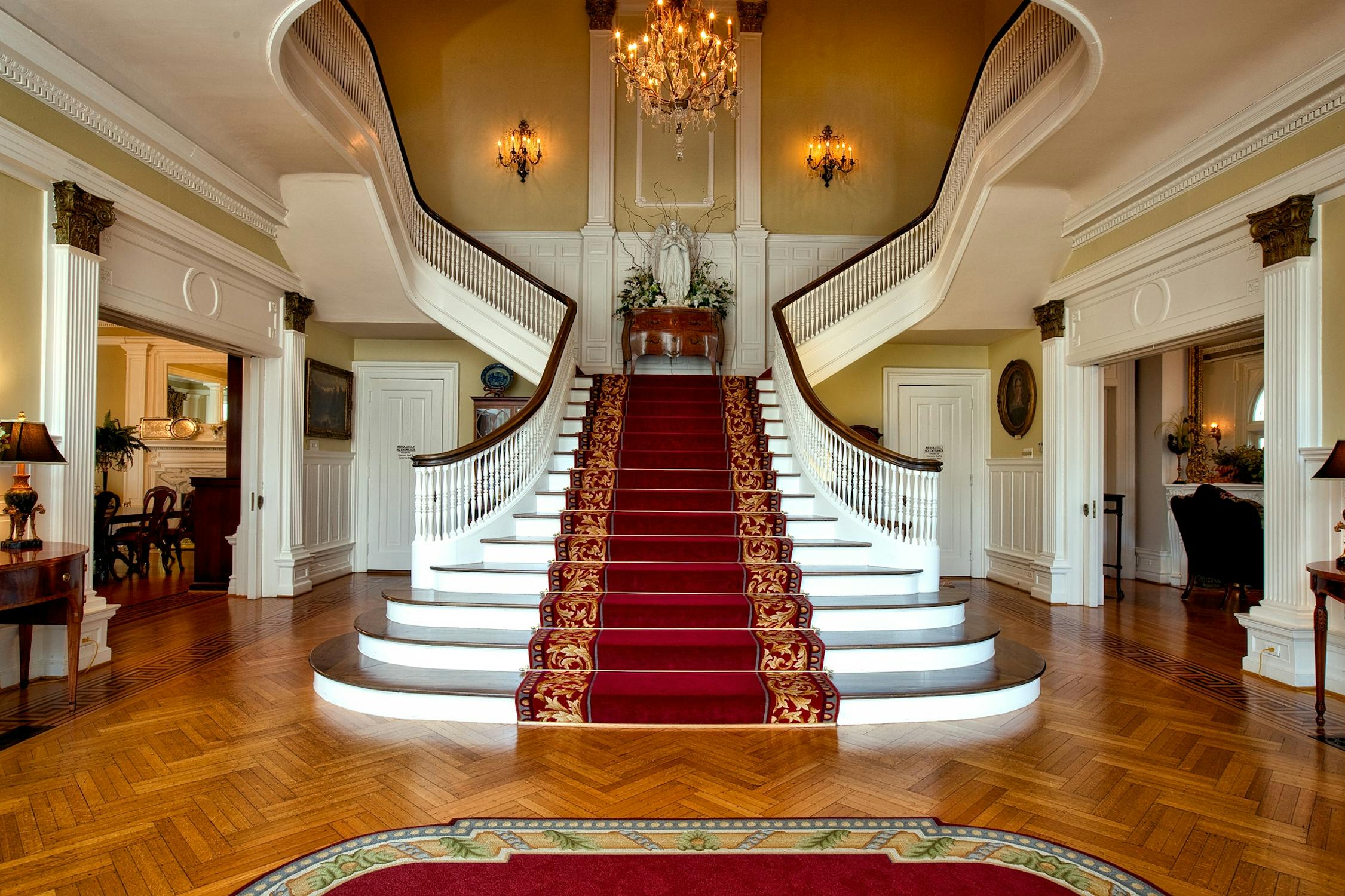 Article Image for Mobile Stair Device for Seniors: Convenient and Flexible Mobility Aid