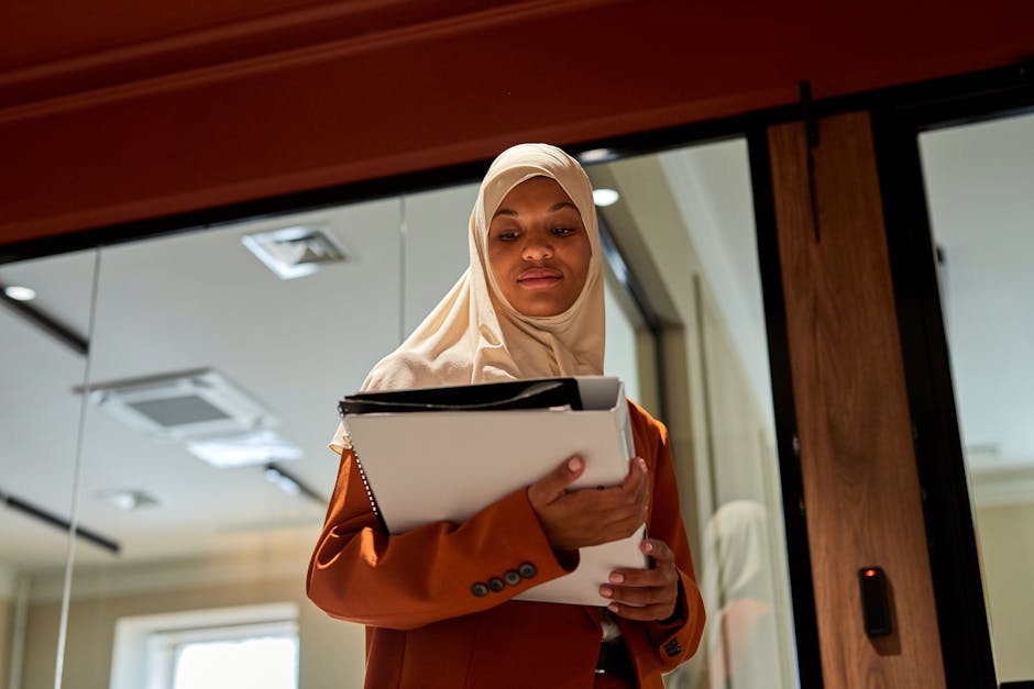 Article Image for Business Administration Degree Programs for Career Growth