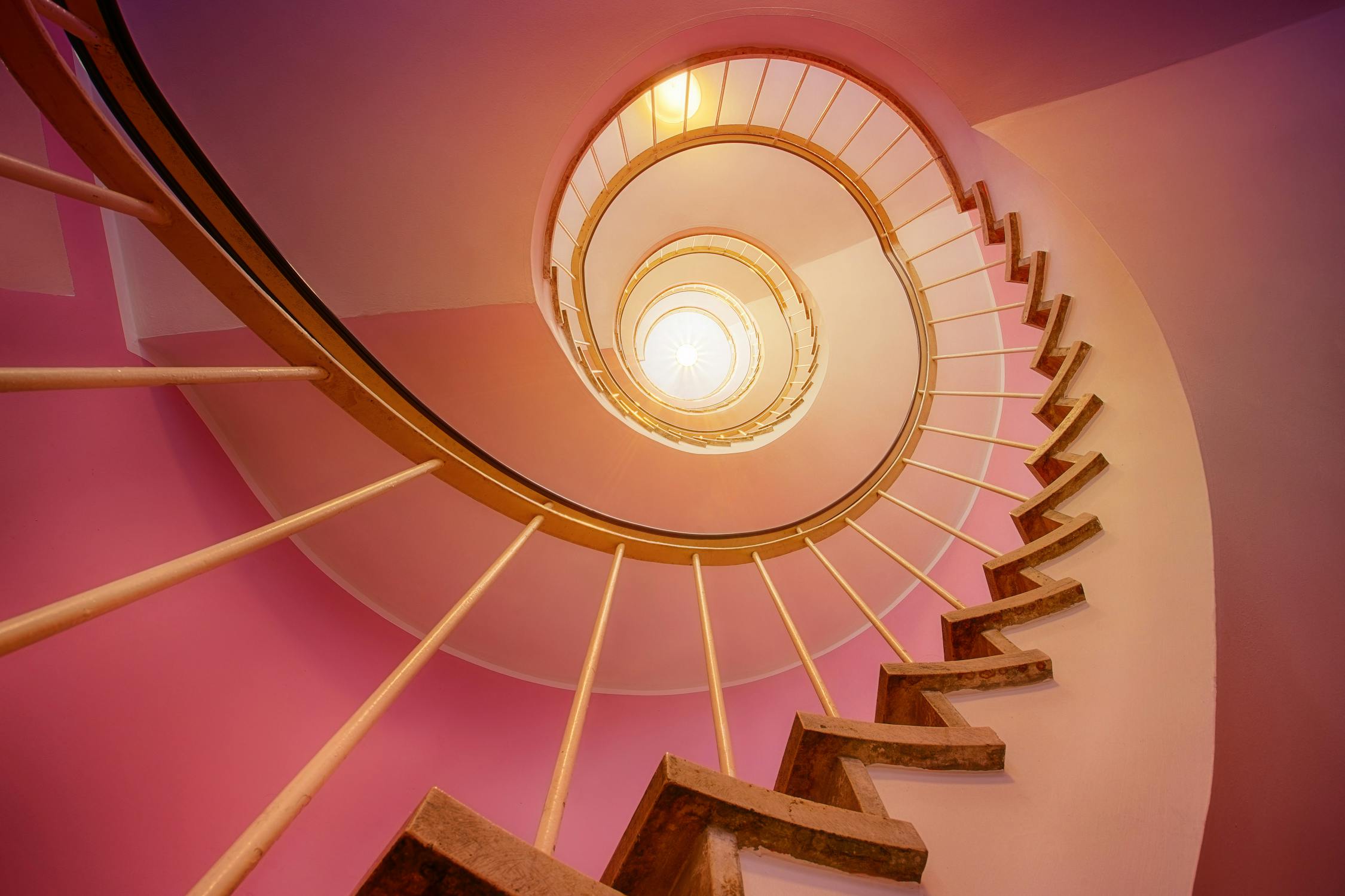 Article Image for Stair Lift Equipment Without Fixed Installation: Portable and Efficient