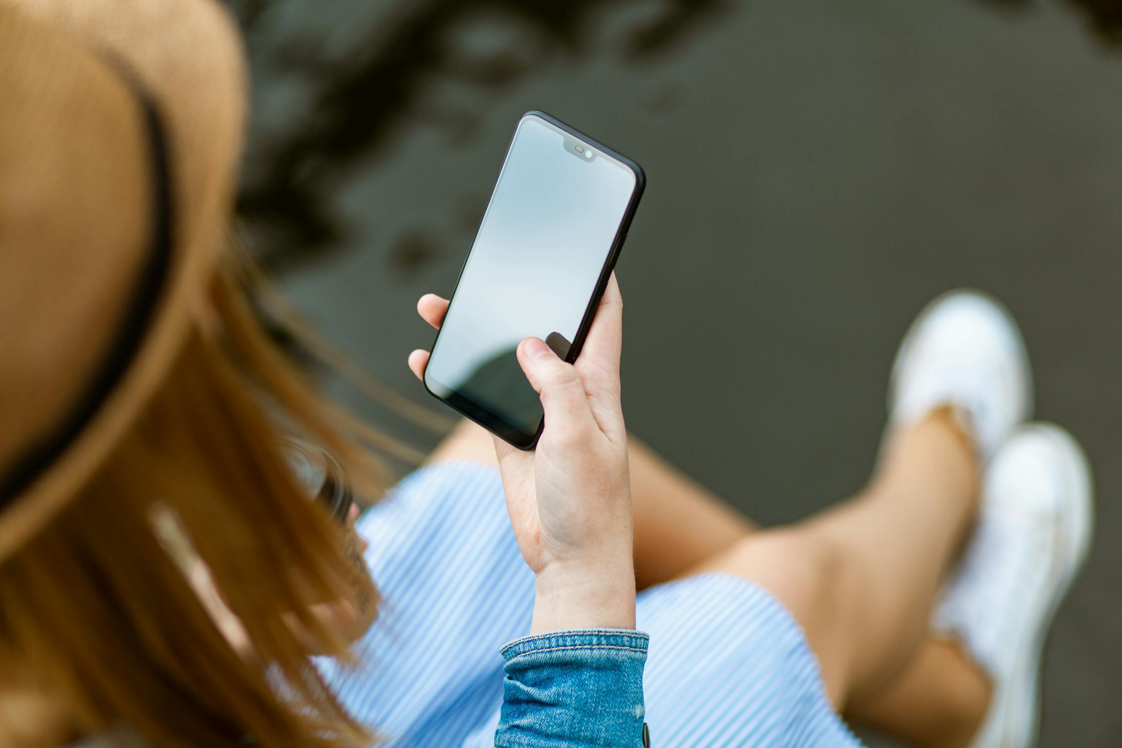 Article Image for Best buy now pay later smartphone stores with same-day delivery