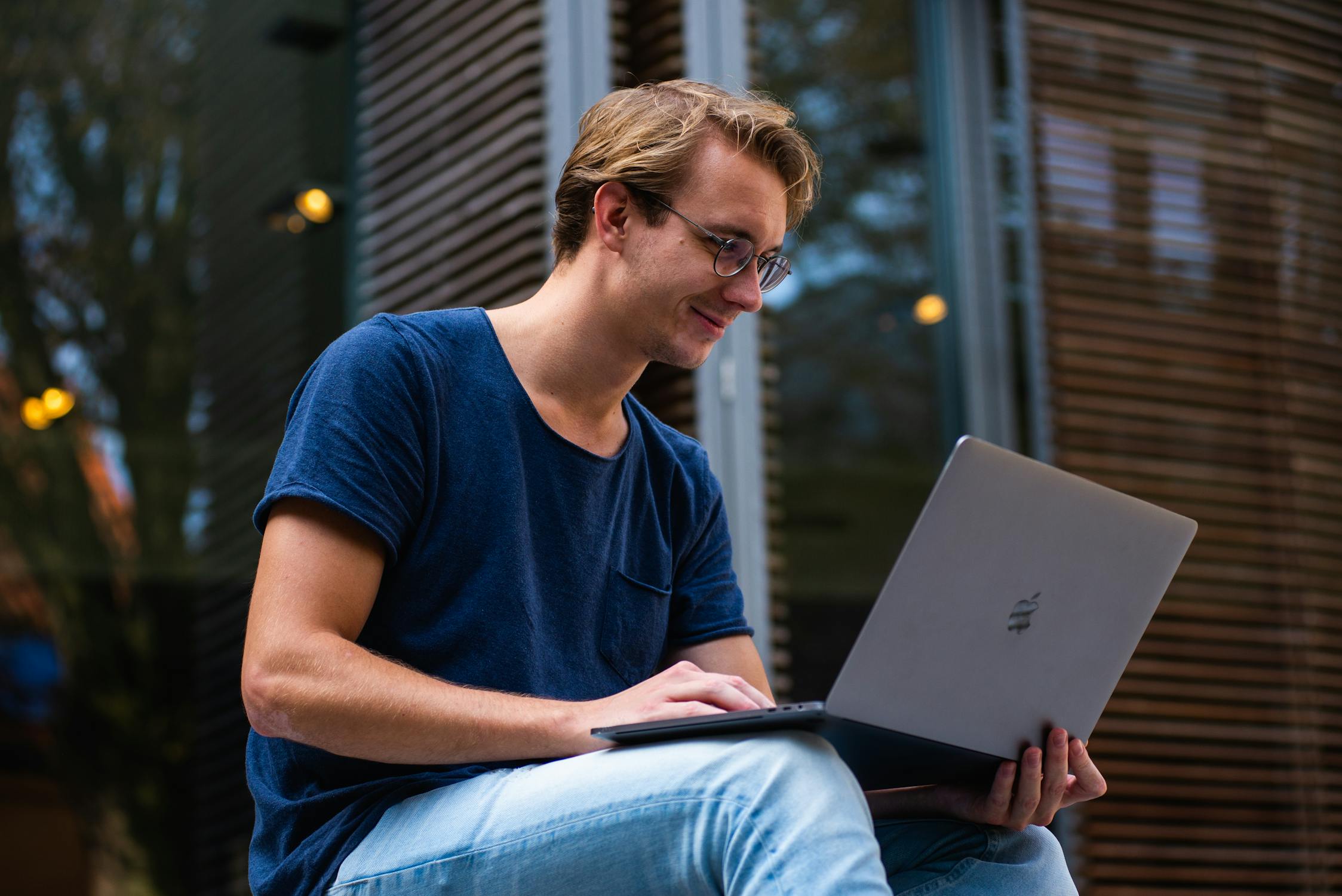 Article Image for Install Chrome for Free on Any Device: Universal Browser Access