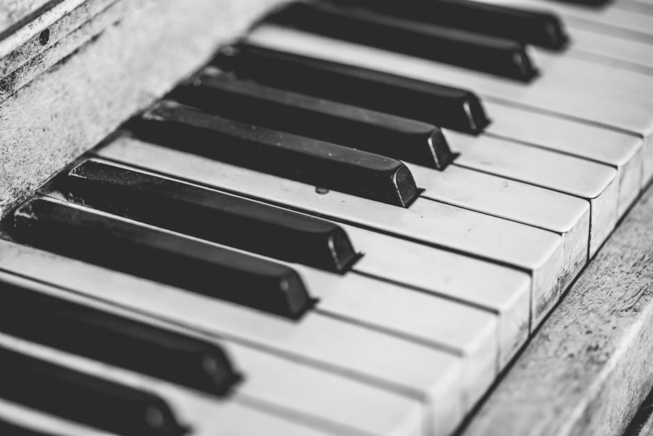 Article Image for Sound Editing and Recording Platforms: Enhance Your Music Production