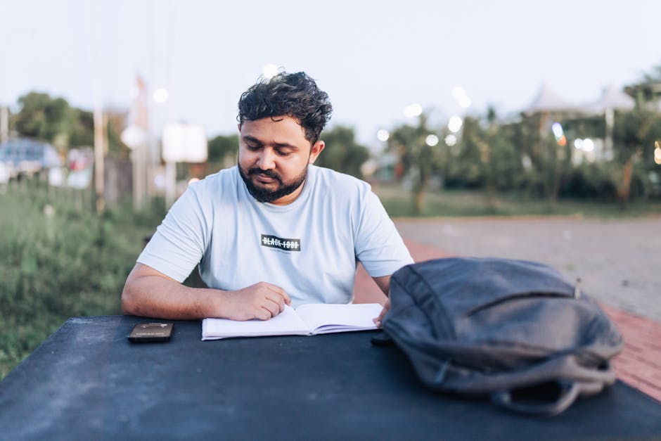 Article Image for How to Apply for Student Loans Without a Cosigner: Options and Tips