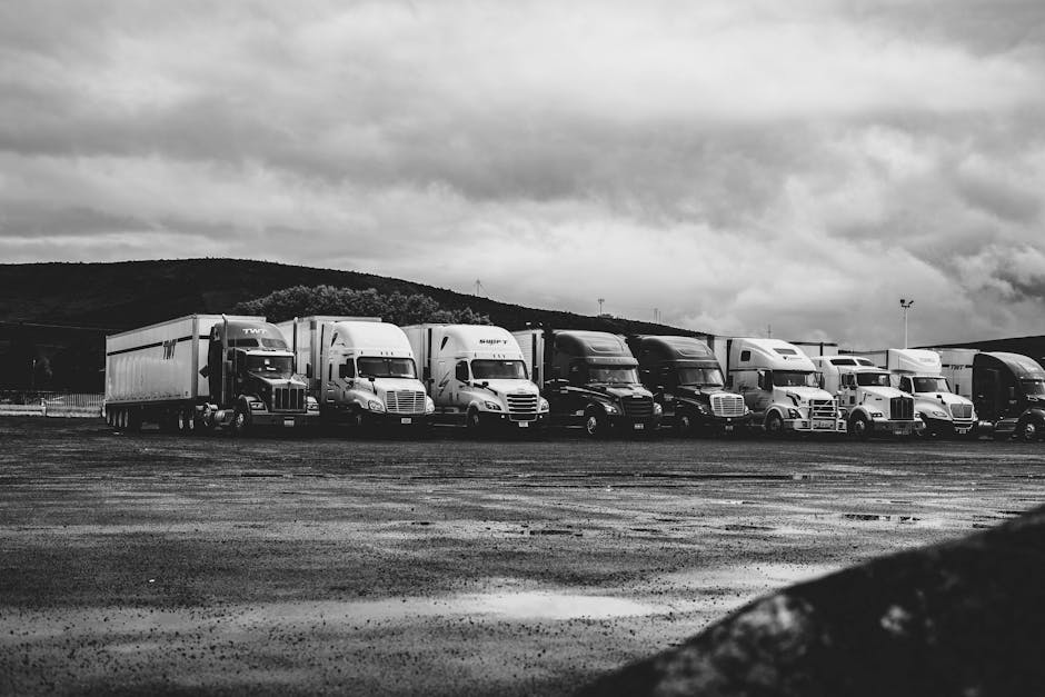 Article Image for Fleet Insurance for 18-Wheelers: Comprehensive Coverage Options