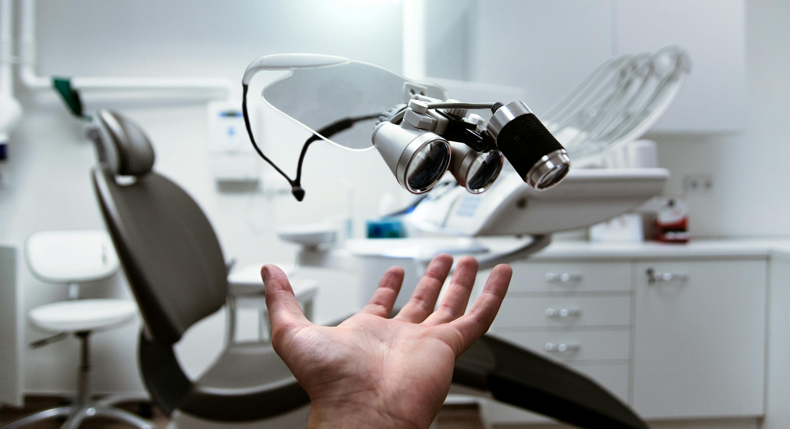 Article Image for Implant Surgery Results Photos: Visualize the Transformation