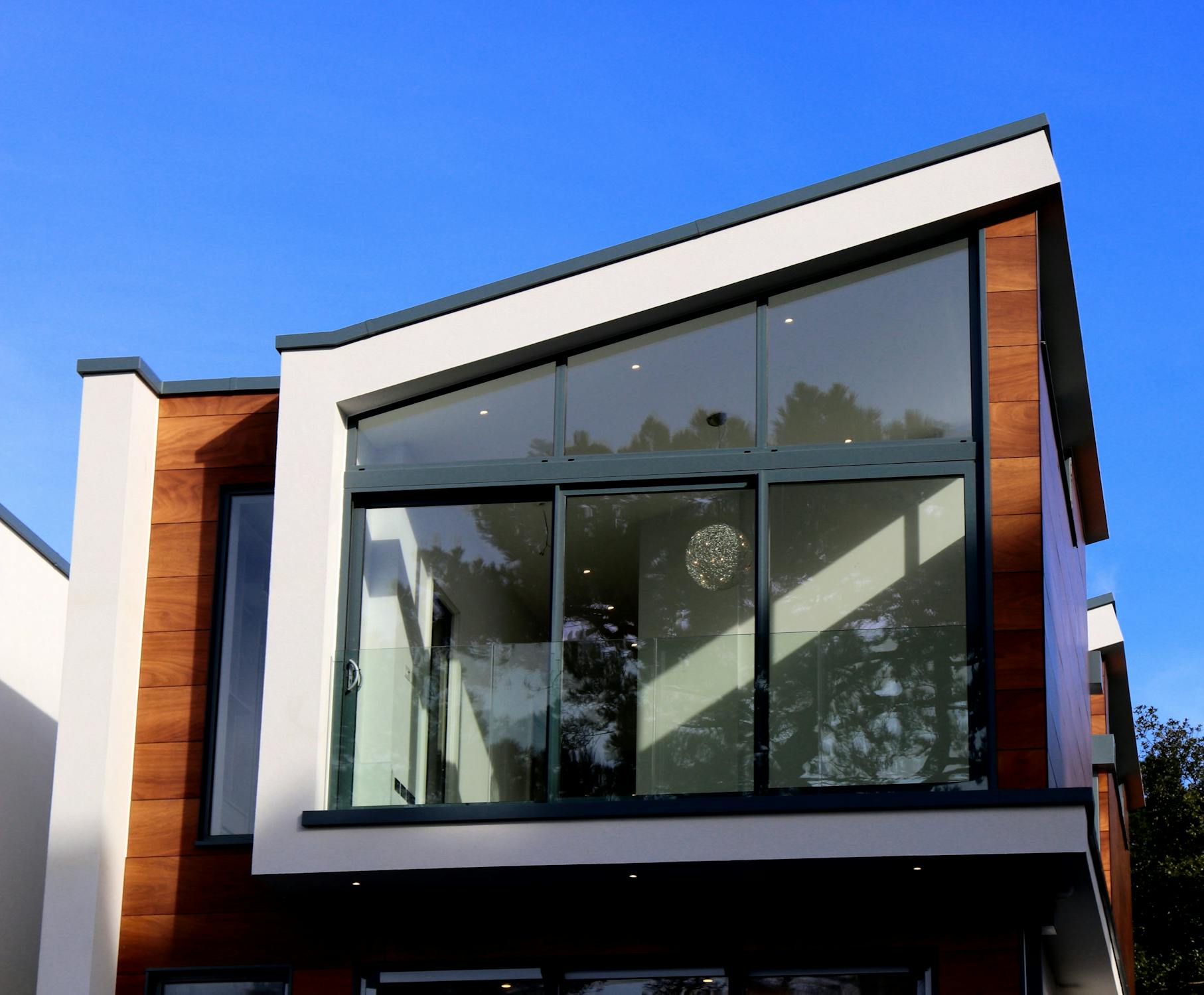 Article Image for Top-Rated Windows for Snowy Areas: Reliable in Extreme Weather