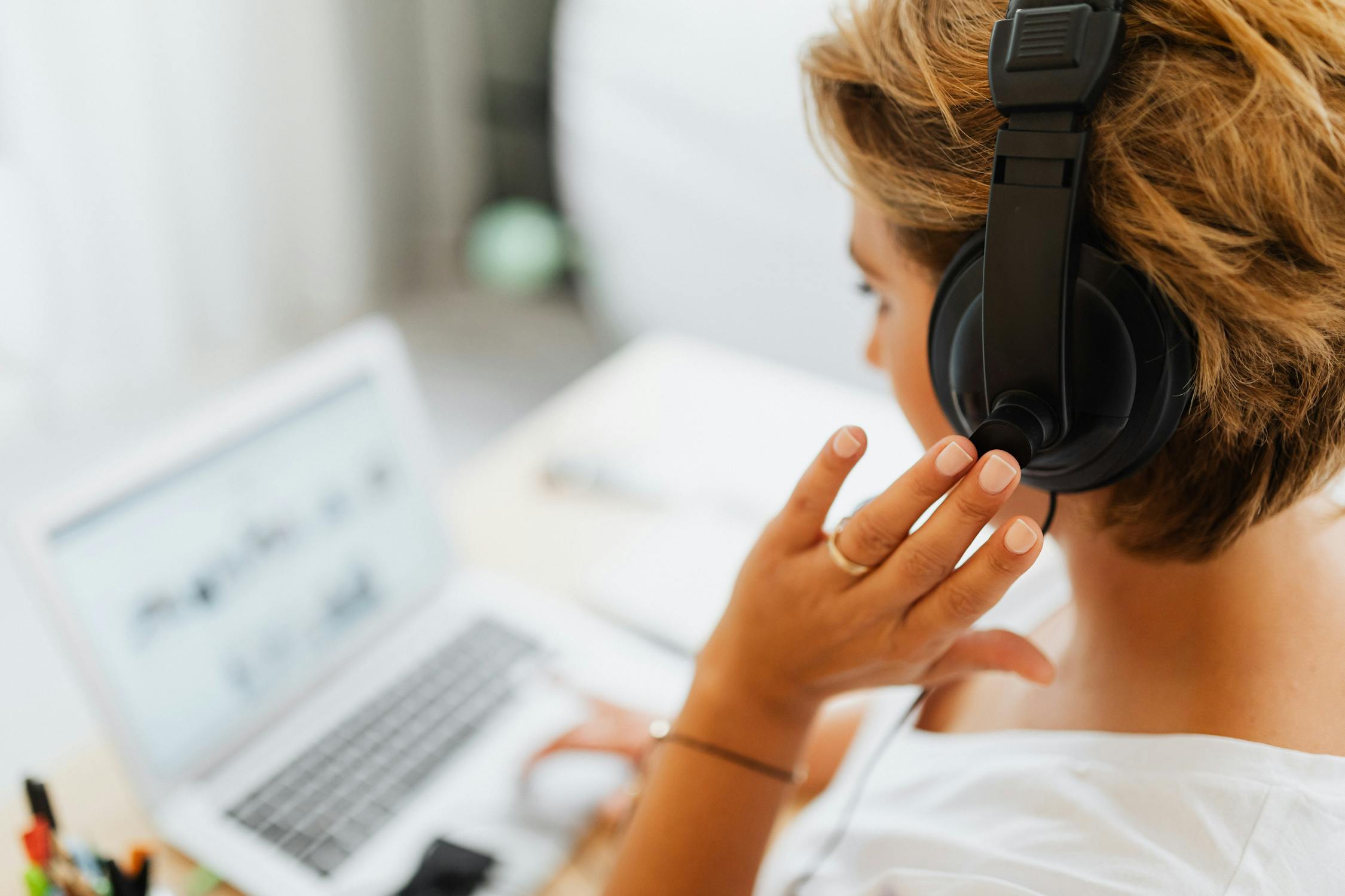 Article Image for Affordable Virtual Call Center Systems: Quality Support on a Budget