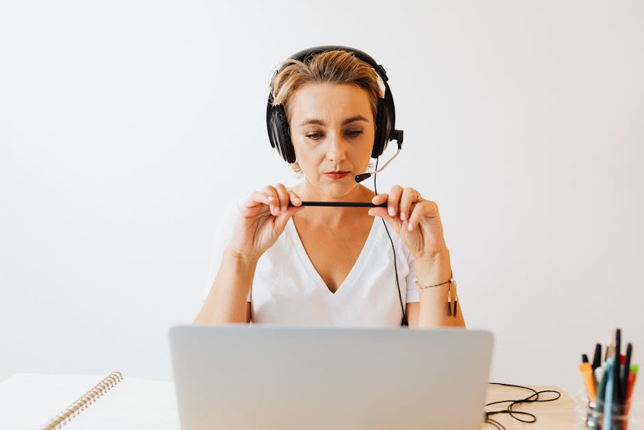 Article Image for Virtual Call Center Management Tools: Manage Your Remote Contact Center
