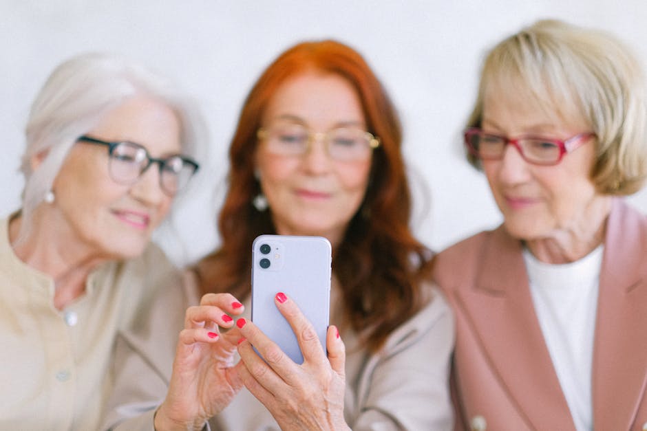 Article Image for Senior Independent Living Homes: Pros and Cons
