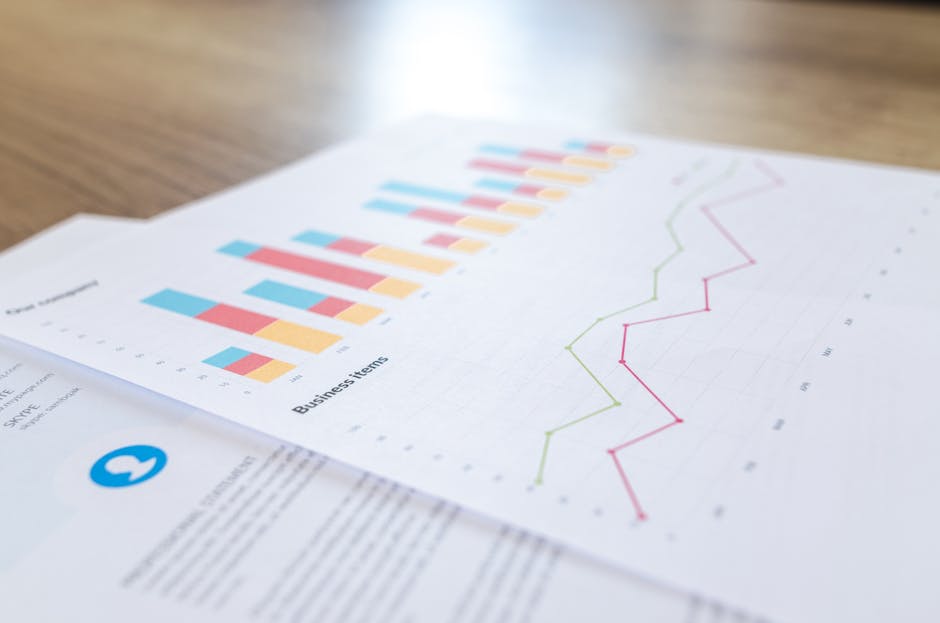 Article Image for Electric Car Market Analysis: Trends and Forecasts for 2025