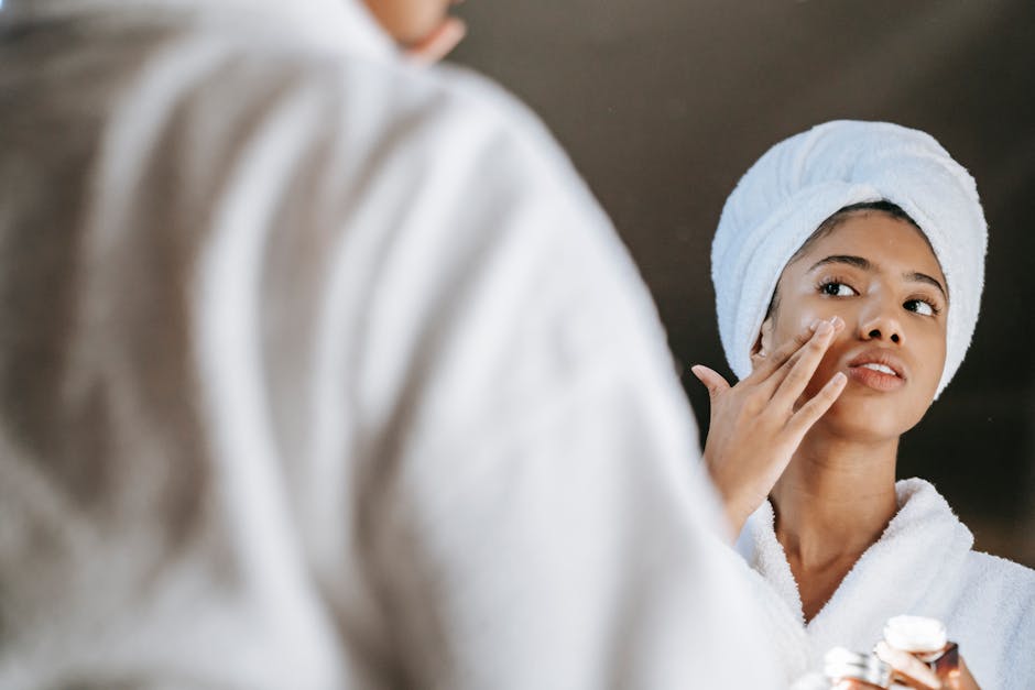 Article Image for Hydrating Winter Face Creams: Keep Your Skin Moisturized in Cold Weather