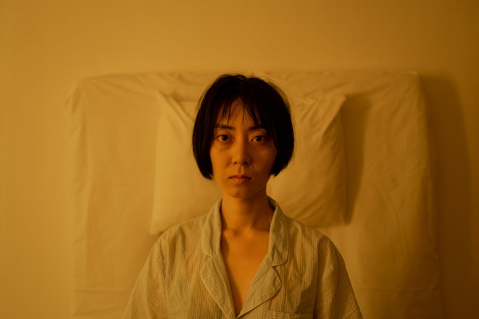 Article Image for Early Parkinson's Symptoms in Women: Female-Specific Indicators
