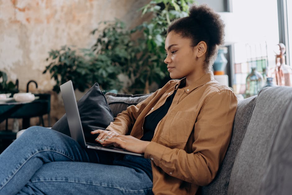 Article Image for Fixed-Rate vs. Adjustable Refinancing: Understand Your Options