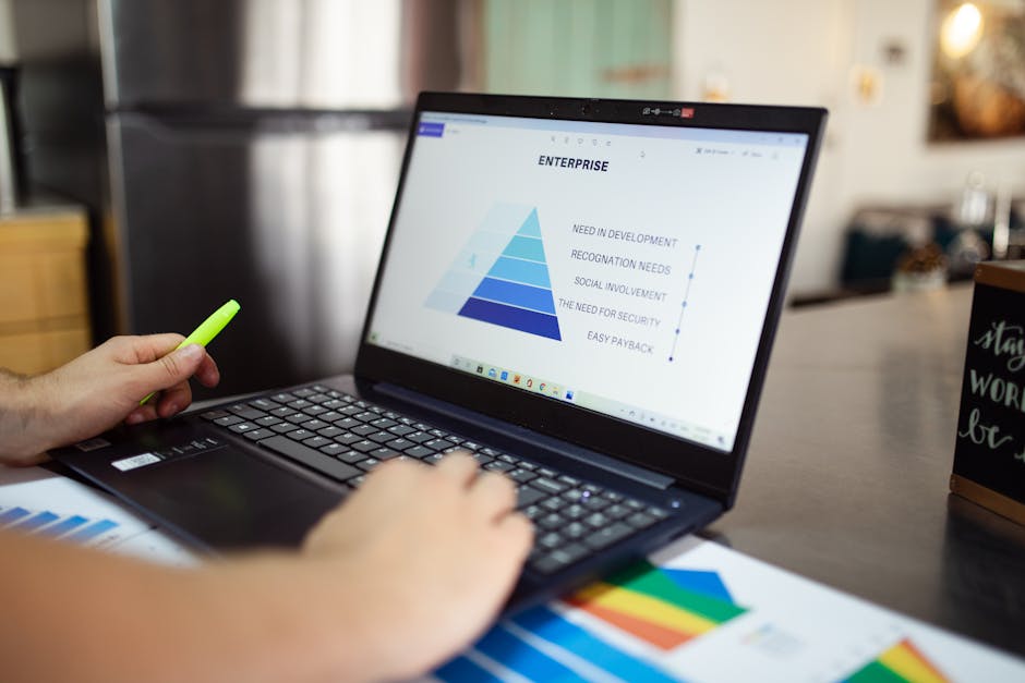 Article Image for Advanced Tools for Tracking Customer Lifecycles: Data-Driven Insights