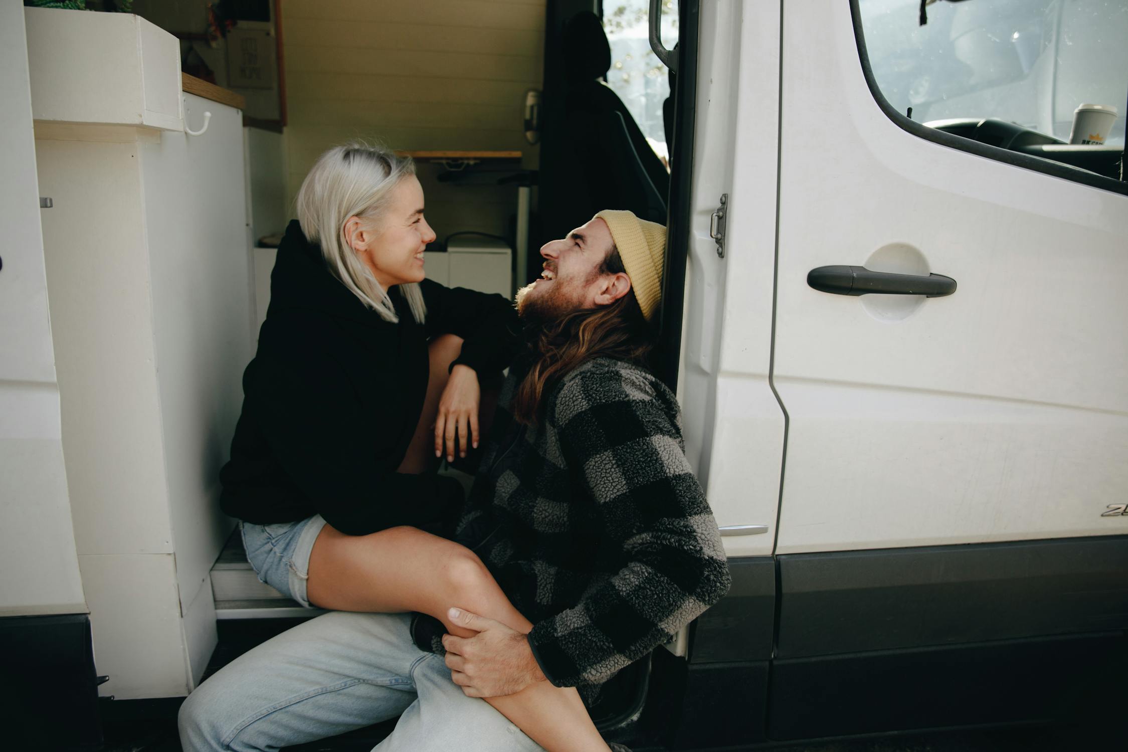 Article Image for Budget Campervan Solutions for US Trips: Affordable RV Rentals